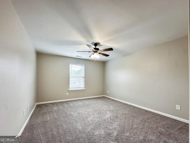 Building Photo - 514 Kirkland Dr