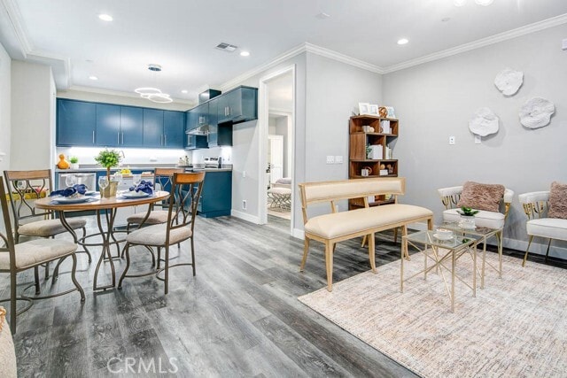 Building Photo - 530 Fano St