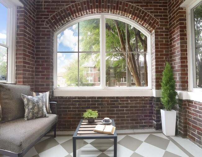 Building Photo - 1572 Overton Park Ave