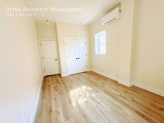 Building Photo - 1464 N Wilton St