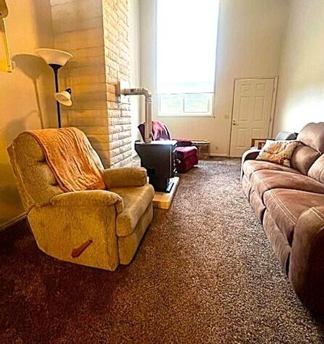 Building Photo - Unit F1 Parowan Condo