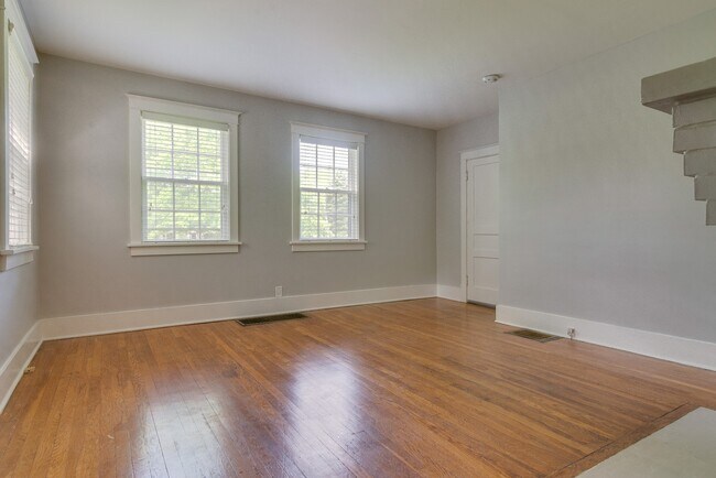 Building Photo - 946 Caldwell Ln