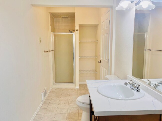 Building Photo - Must See Stunning Updated 3BR/2BA Home Available Now!