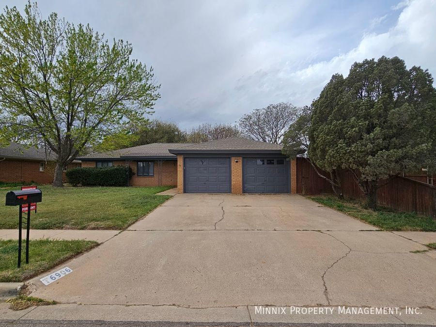 Building Photo - 6906 Elmwood Ave