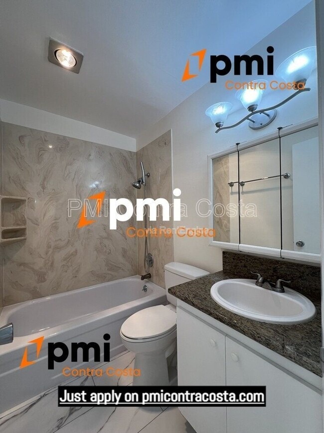 Building Photo - 460 N Civic Dr