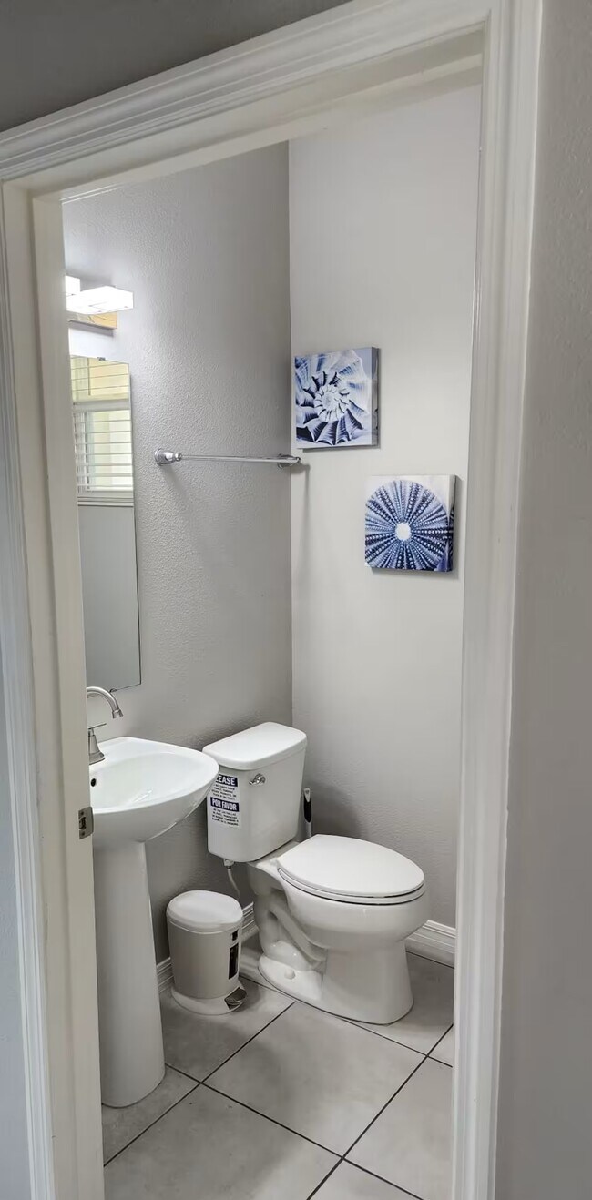 Building Photo - 5100 Adelaide Dr