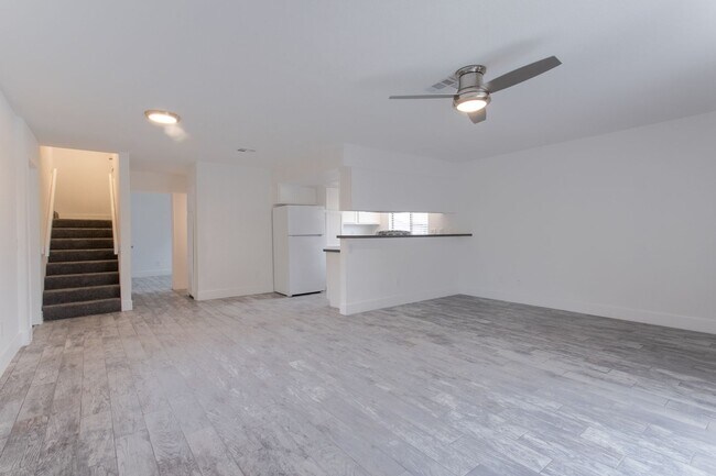Building Photo - 32955 Canyon Vista Rd
