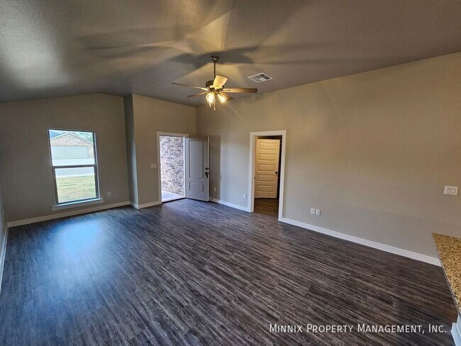 Building Photo - 2622 Tiffin Ave