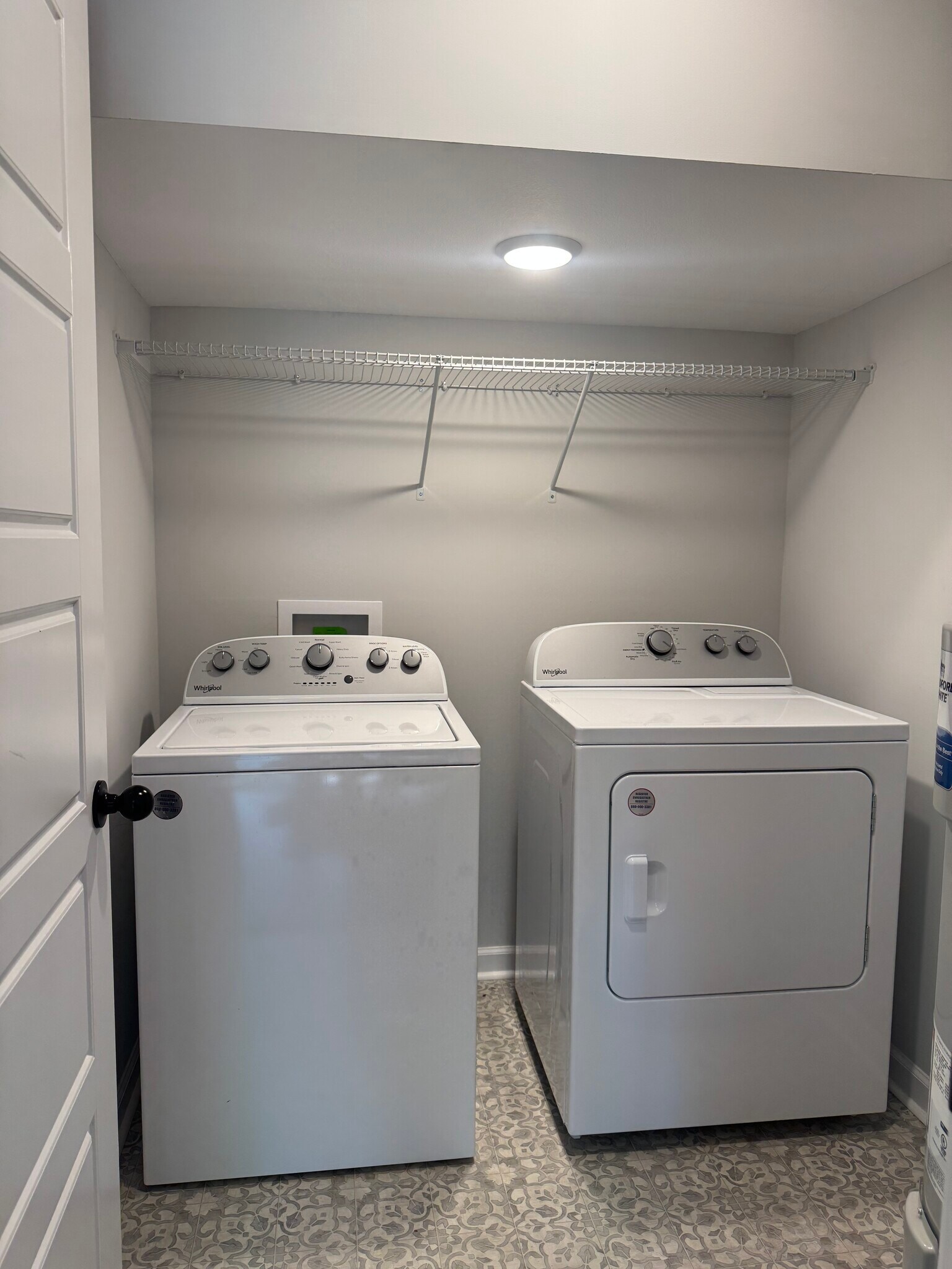 Laundry - 704 Crossland Ave