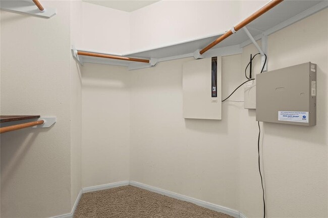 Building Photo - 5105 Hibiscus Valley Dr
