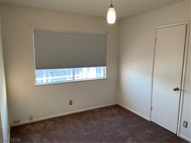 Building Photo - 6108 Fawn Cir