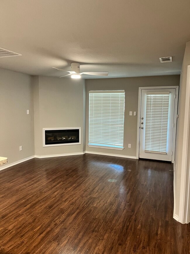 Building Photo - 6108 Abrams Rd