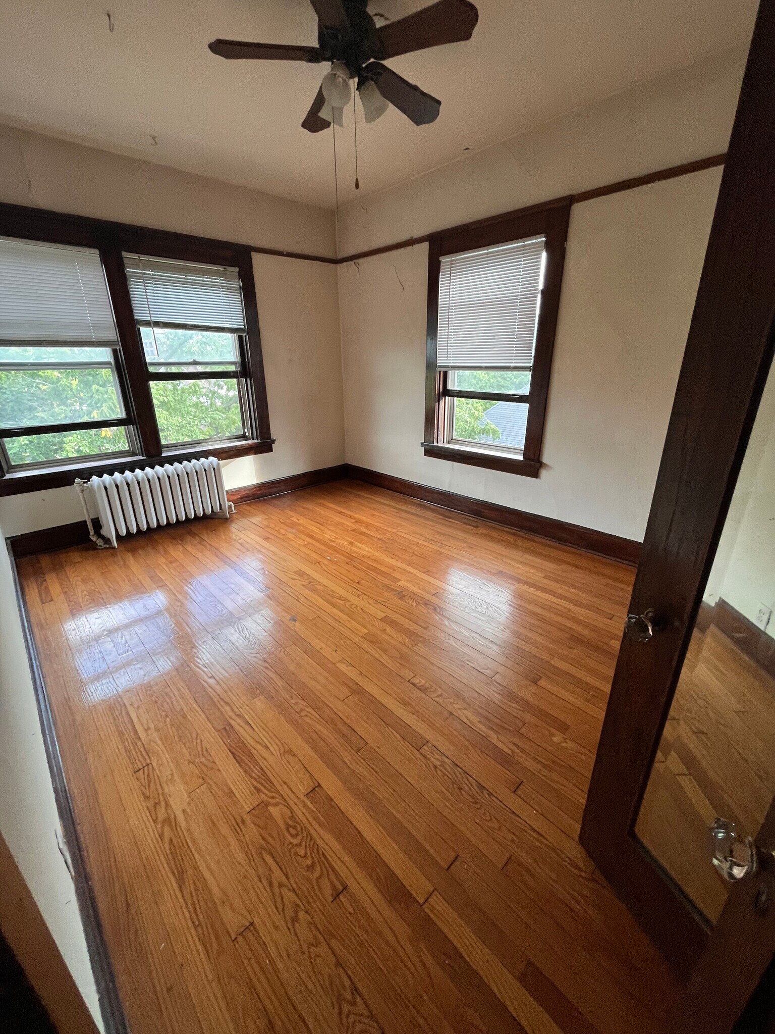 Building Photo - 111 E Gorham St