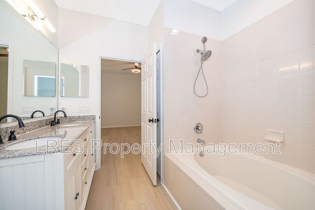 Building Photo - 14143 Ancilla Blvd