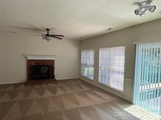 Building Photo - 4527 Appley Mead Ln