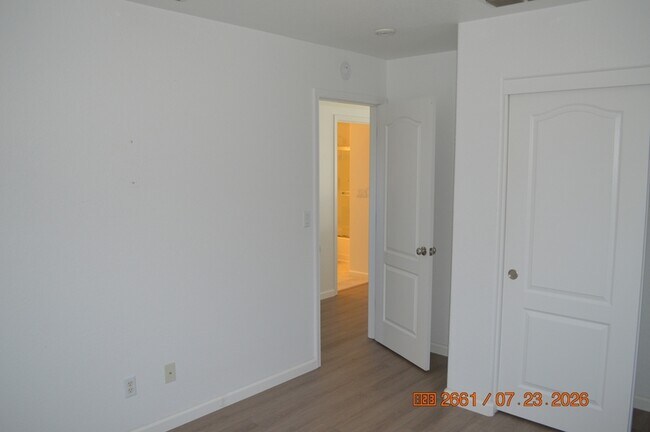 Building Photo - 16777 English Country Trail