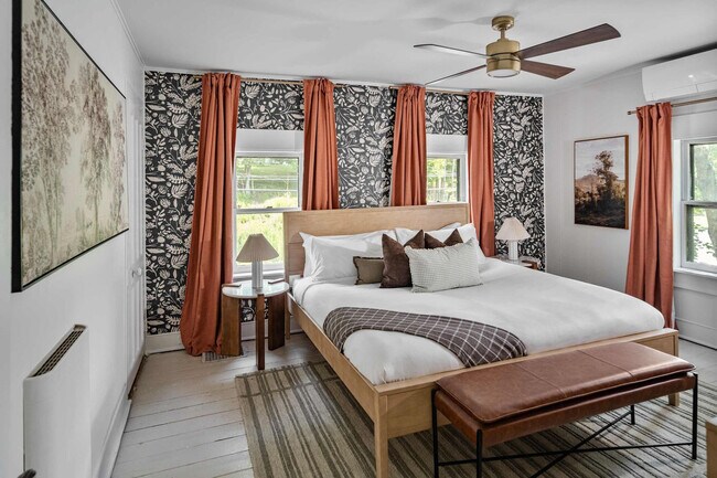 Building Photo - 52 Church St