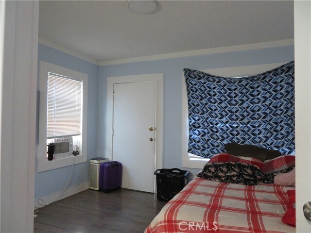 Building Photo - 3923 Normandie Ave