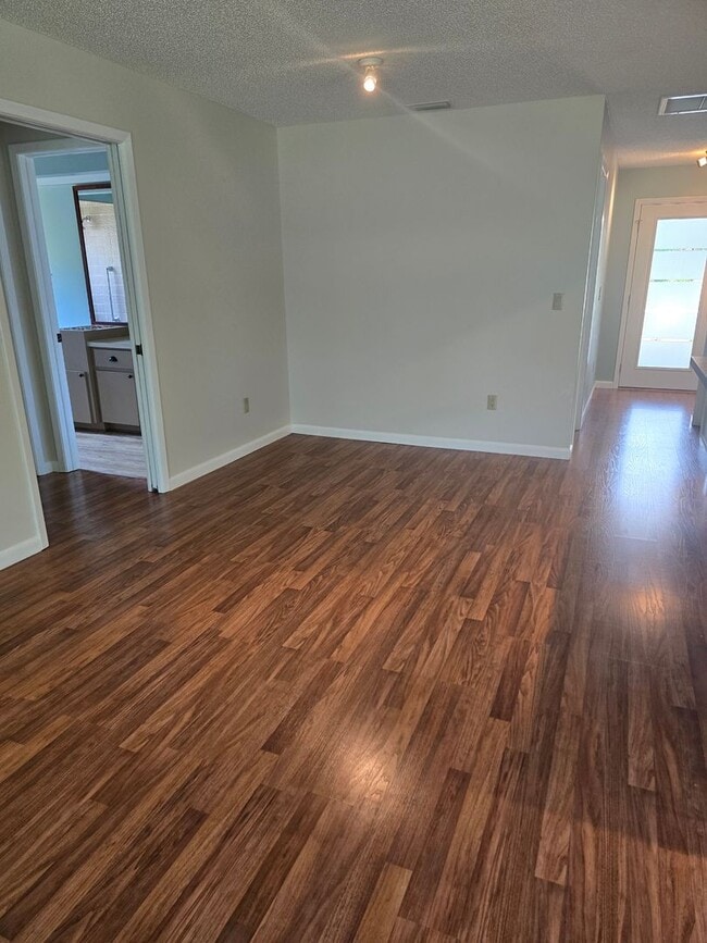 Building Photo - Gorgeous and Huge 2/2/2 in Sugarmill Woods!!!