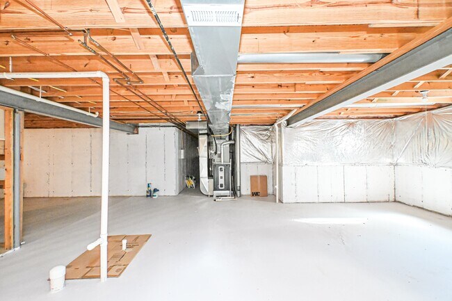 Building Photo - 191 Hillcrest Dr