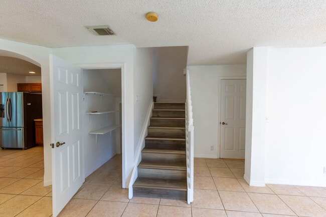 Building Photo - 1011 Arezzo Cir