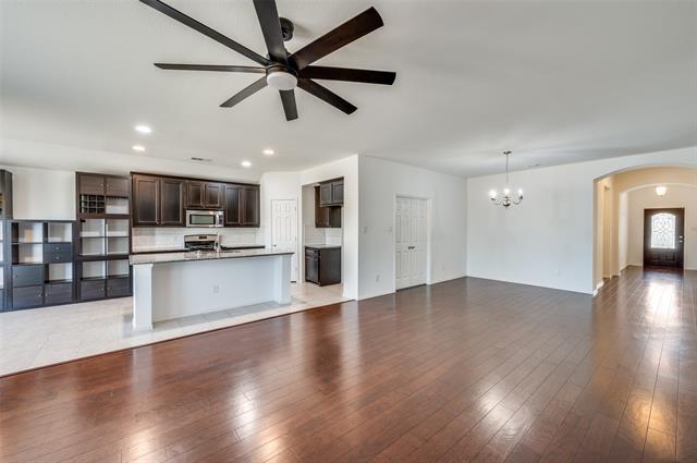 Building Photo - 1309 Roadrunner Dr