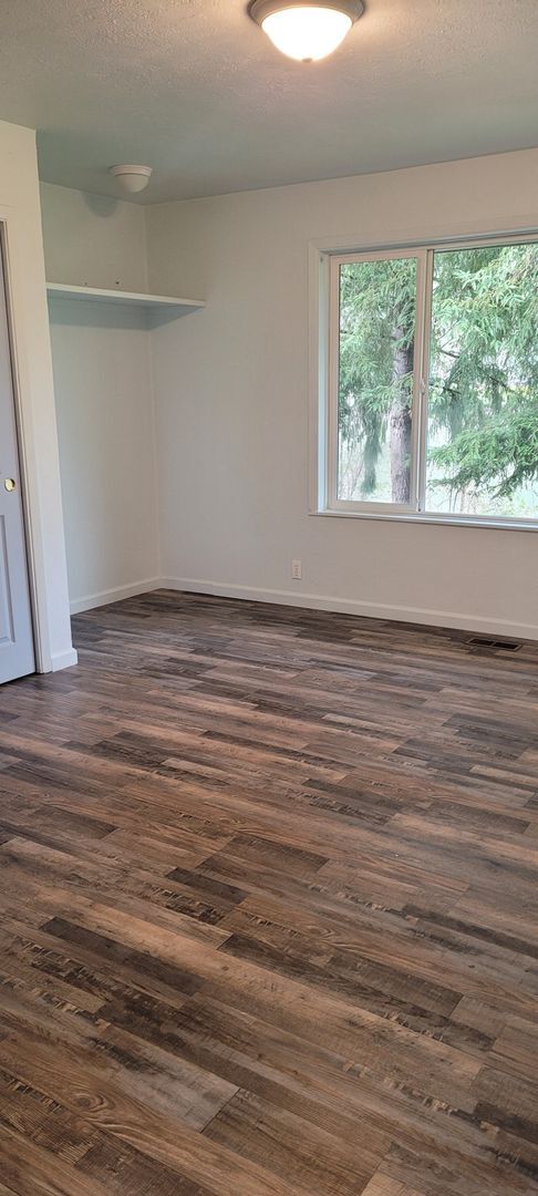 Building Photo - Riverfront 3 bedroom home in Winchester