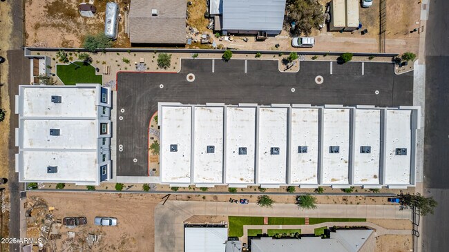 Building Photo - 1642 E Monte Vista Rd