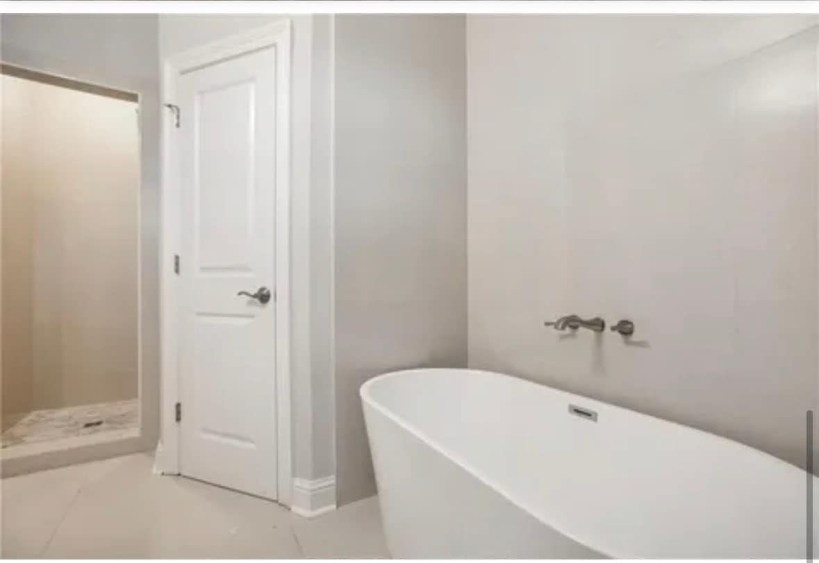 Building Photo - 2680 Myrtle St