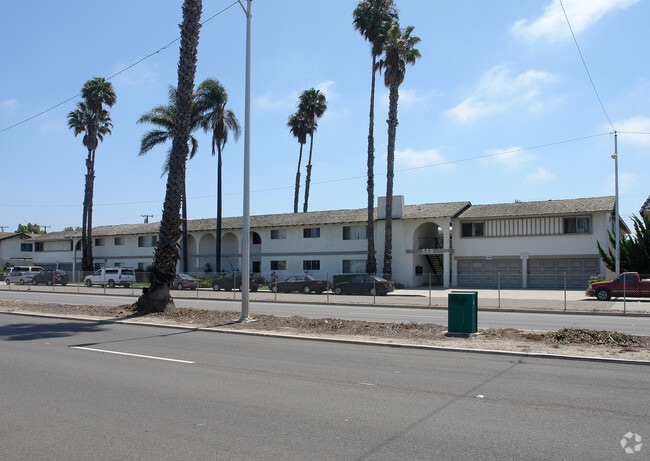 Building Photo - Vista Colina