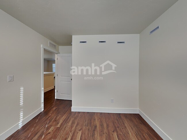Building Photo - 11518 W Mesquite Street