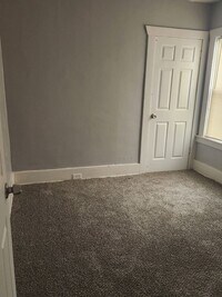 Building Photo - Newly Renovated West Side Single Family Home