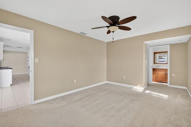 Building Photo - 4300 50th Pl S