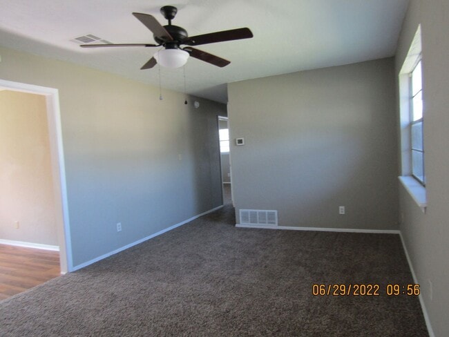 Building Photo - MOVE IN SPECIAL: $200 OFF OF THE 1ST FULL MONTH'S RENT!