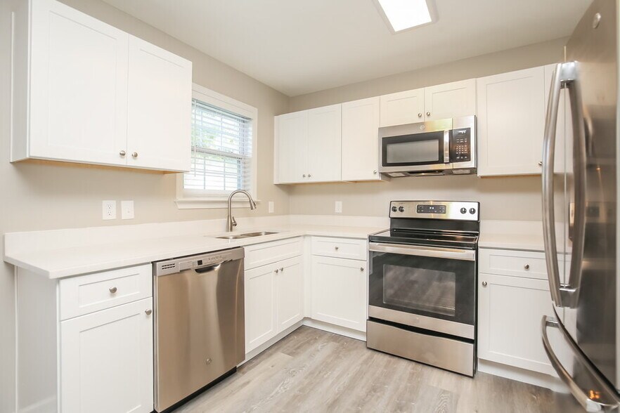 Building Photo - 1202 Welsh Dr