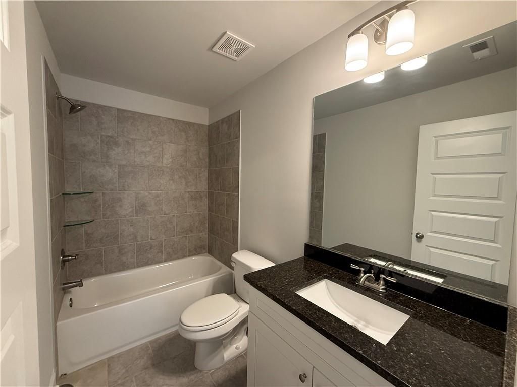 Building Photo - 345 Hellen Vly Dr