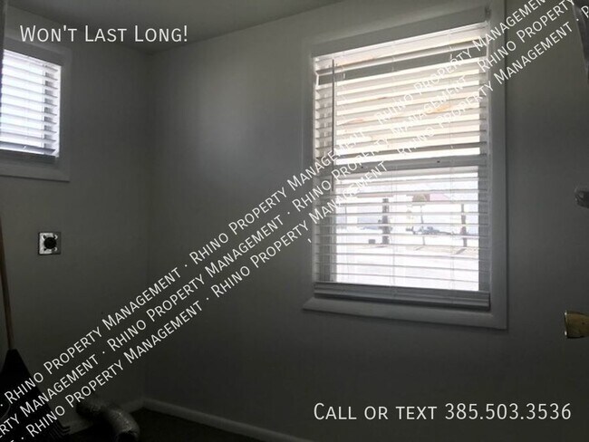 Building Photo - 2 Bedroom/1 Bathroom Home in Tooele