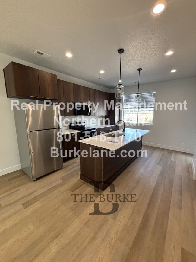 Building Photo - Brand New Townhomes in Farmington