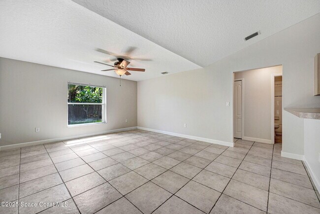 Building Photo - 1135 Egret Lake Way