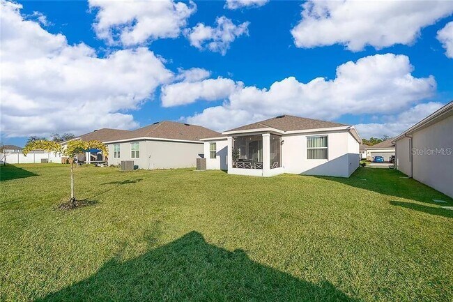 Building Photo - 5818 Wallis Ln