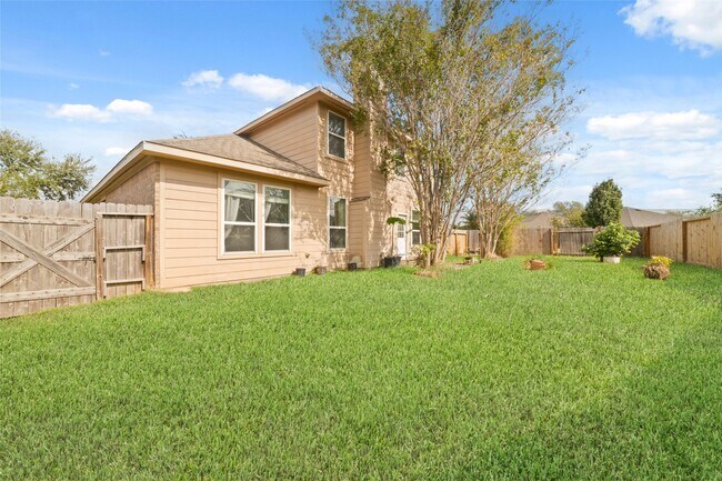 Building Photo - 12426 Taylorwood Ln