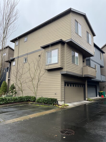 Garage and side view - 14260 SW Compass Dr