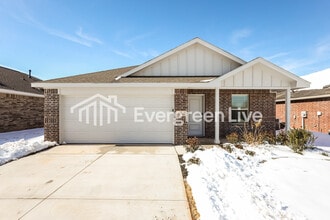 Building Photo - 3705 Los Cabos Dr