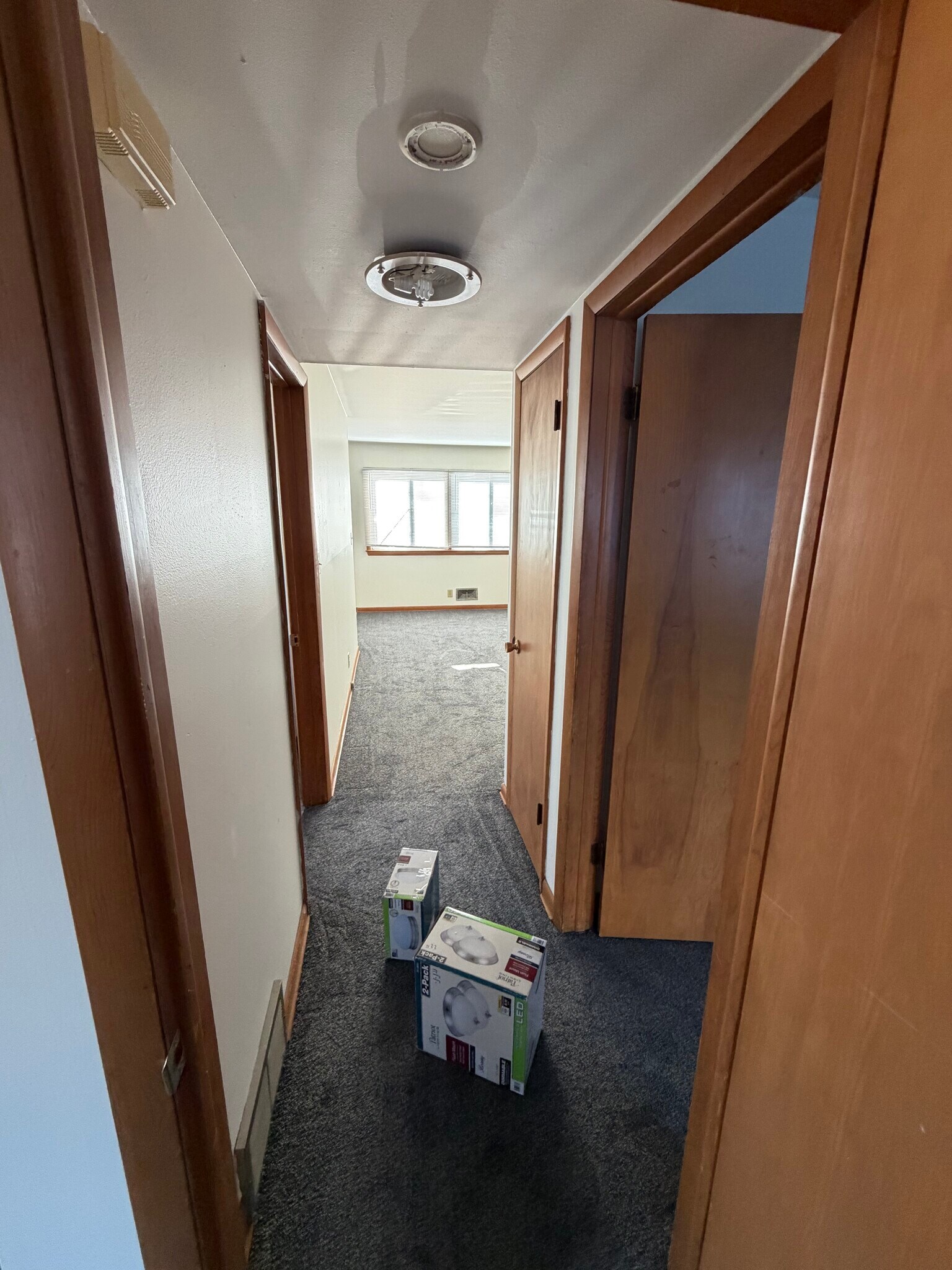 Building Photo - 5501 W Morgan Ave