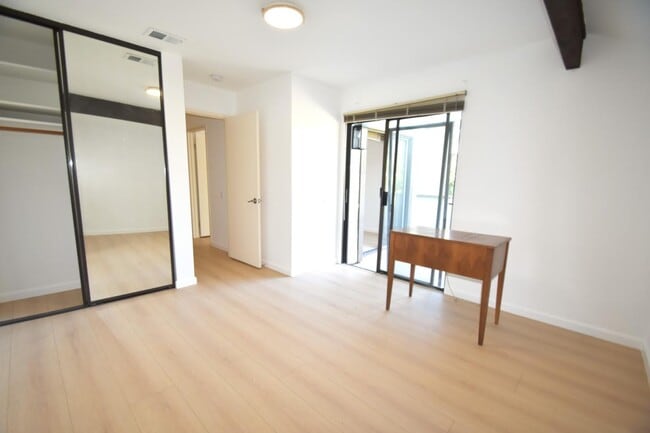 Building Photo - 4614 Corrida Cir