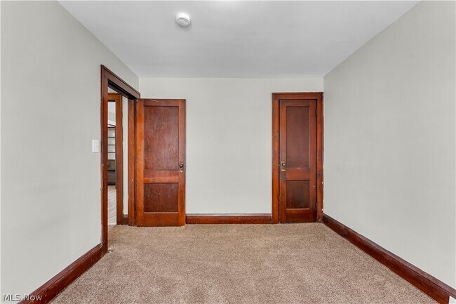 Building Photo - 3554 E 113th St