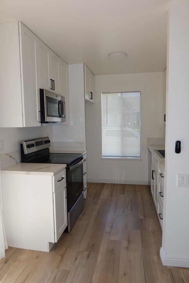 Building Photo - 1720 Orinda Ct