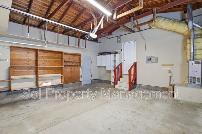 Building Photo - 905 Pellegrini St