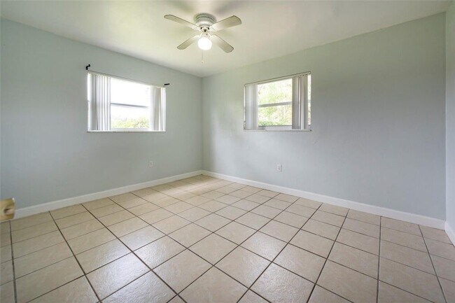 Building Photo - 6170 Southwest 43rd Street, 1 2