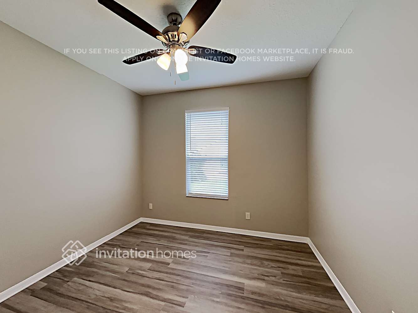 Building Photo - 9320 Black Thorn Loop